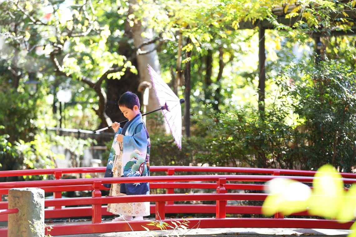 出張撮影HUG TIMEが出張撮影した家族写真(キッズ,ベビーフォト)などが写った「七五三記念撮影＠世田谷八幡宮・東京」の家族写真