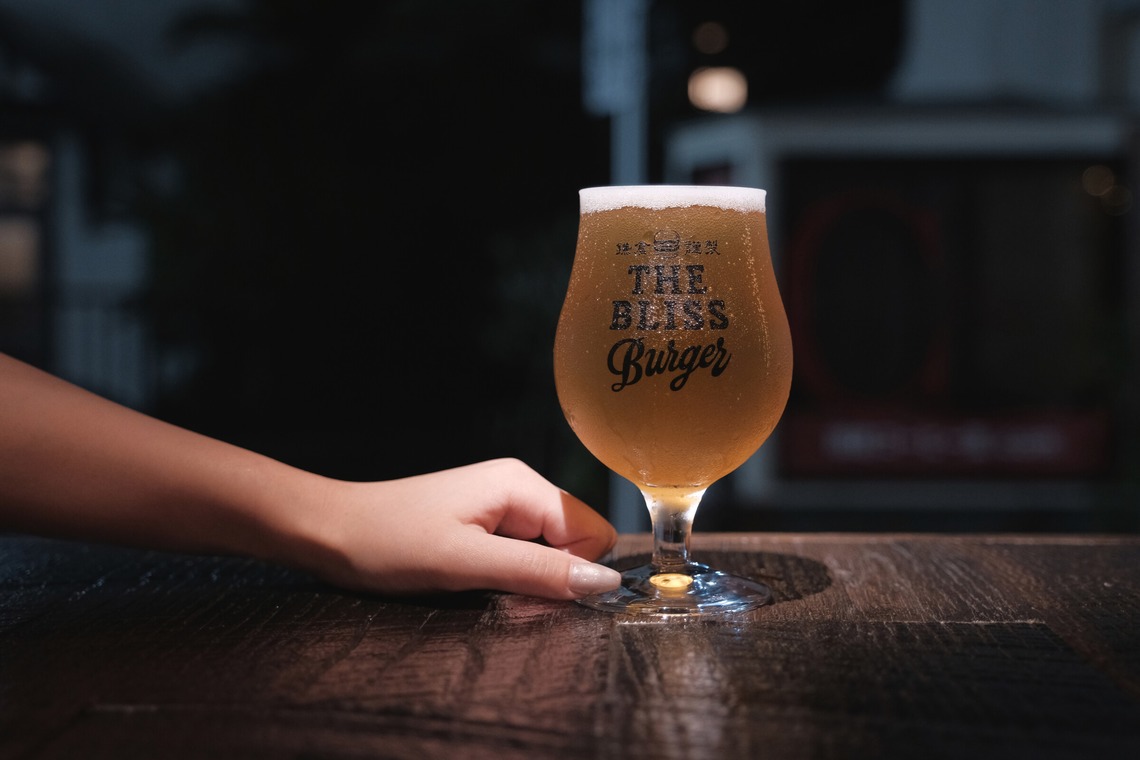 土門巧が撮影した「THE BLISS BURGER」の写真