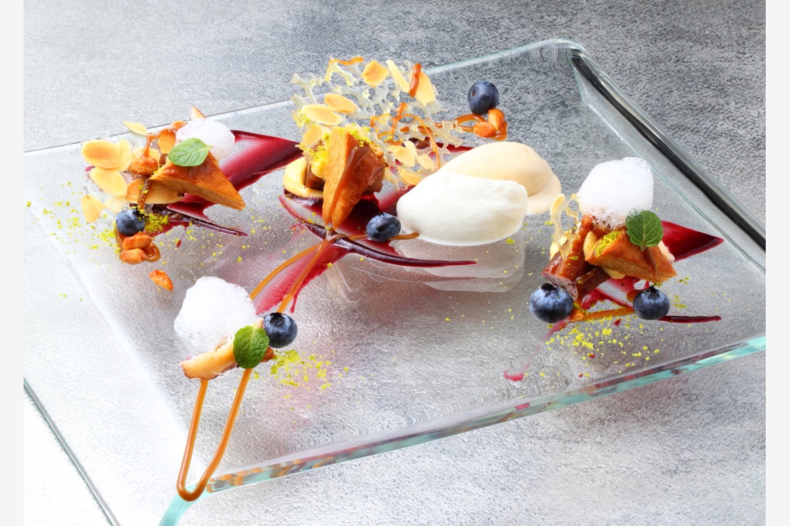 森安　照が撮影した写真のアルバム「フレンチトースト・カフェ」