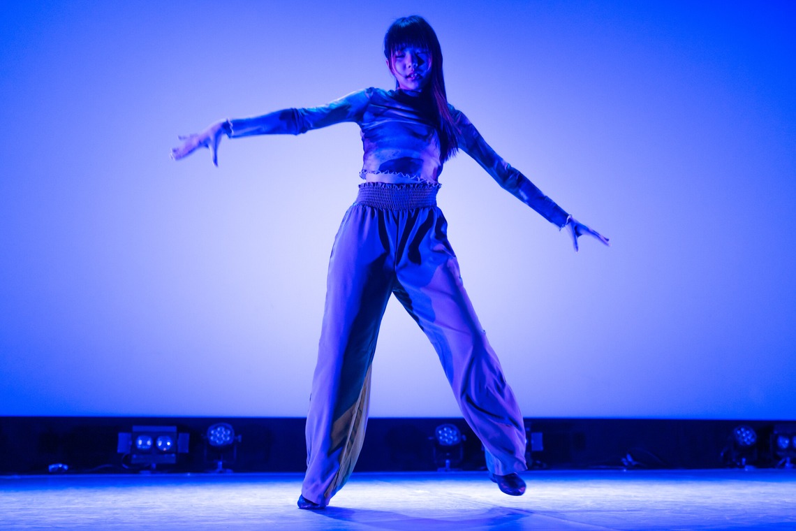 原野 英樹が撮影した「ホールでのプロダンサー発表会」の写真