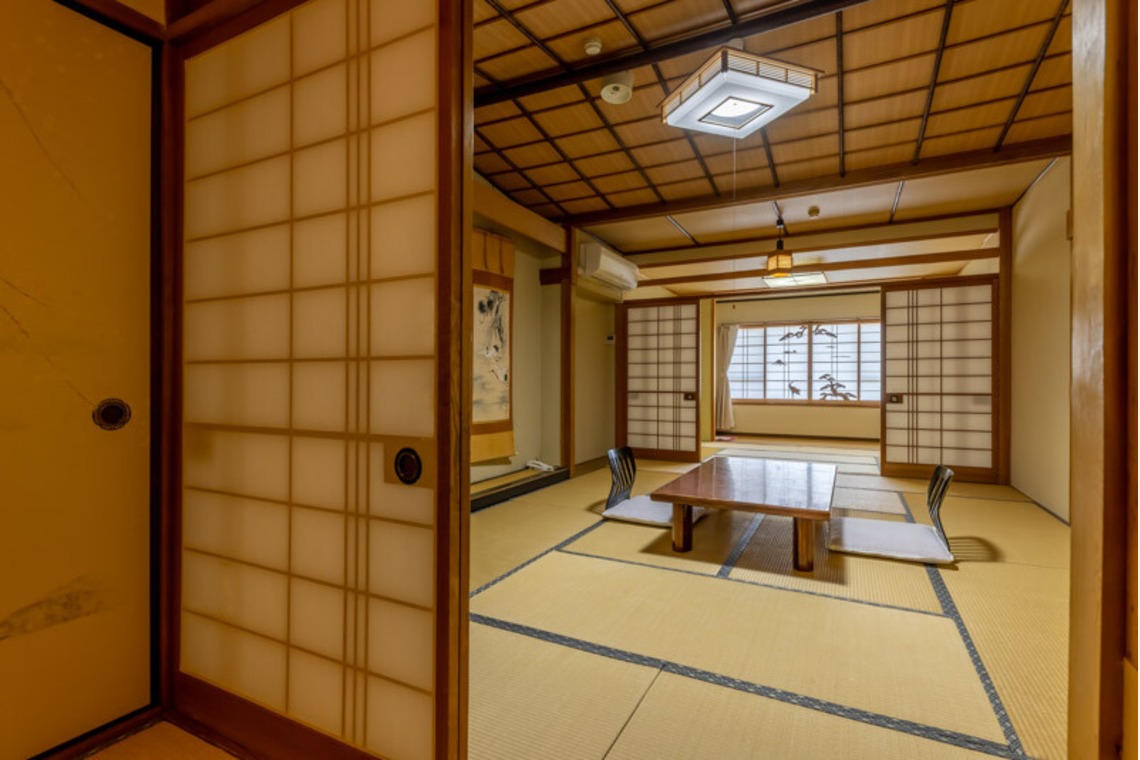 富岡敦が撮影した「旅館撮影　館内と料理写真」の写真