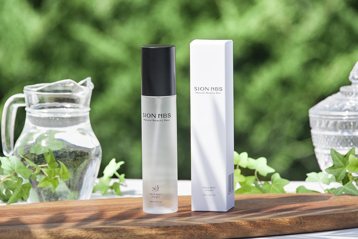 株式会社エスオーエスカンパニーが撮影した「化粧品イメージ撮影」の写真