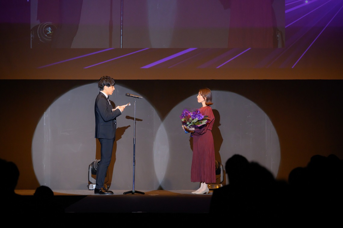 上野貢希が撮影した写真のアルバム「企業総会写真撮影」