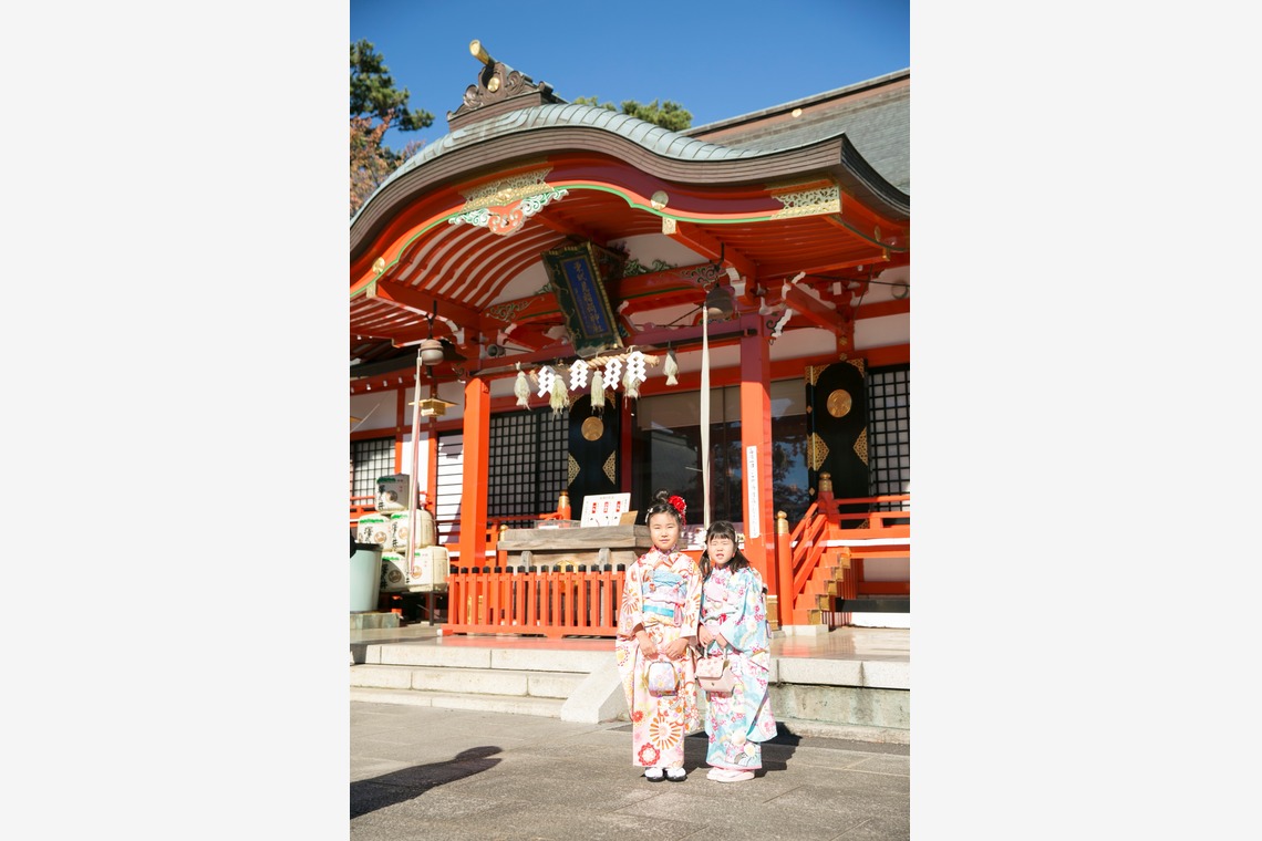 スタジオミルクが撮影した写真のアルバム「七五三出張撮影＠東伏見稲荷神社」