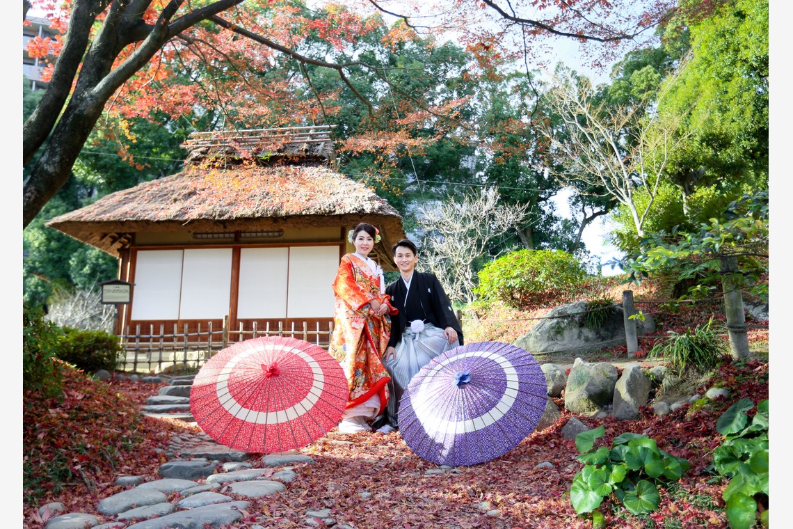 KIKIウェディングが撮影した写真のアルバム「紅葉の和風庭園」