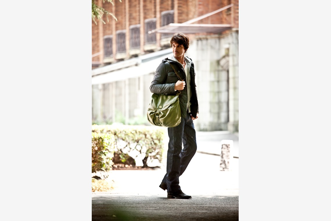 恩田拓治写真事務所が撮影した「アパレル撮影」の写真