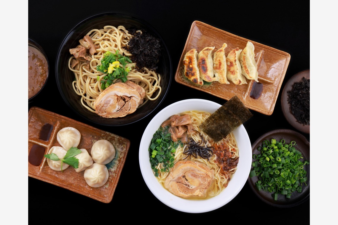 森安　照が撮影した写真のアルバム「ラーメン屋さん・メニュー」