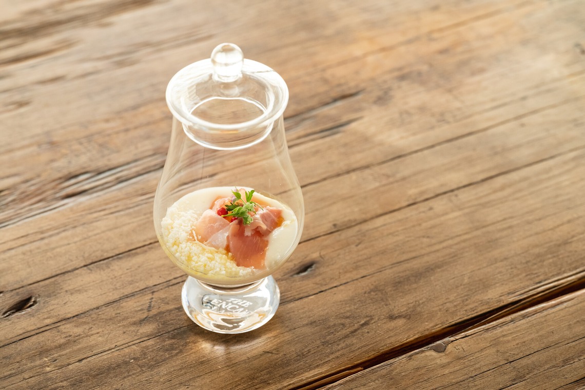 uno e creative act.が撮影した写真のアルバム「素材にこだわるレストランのウェディングコース料理」