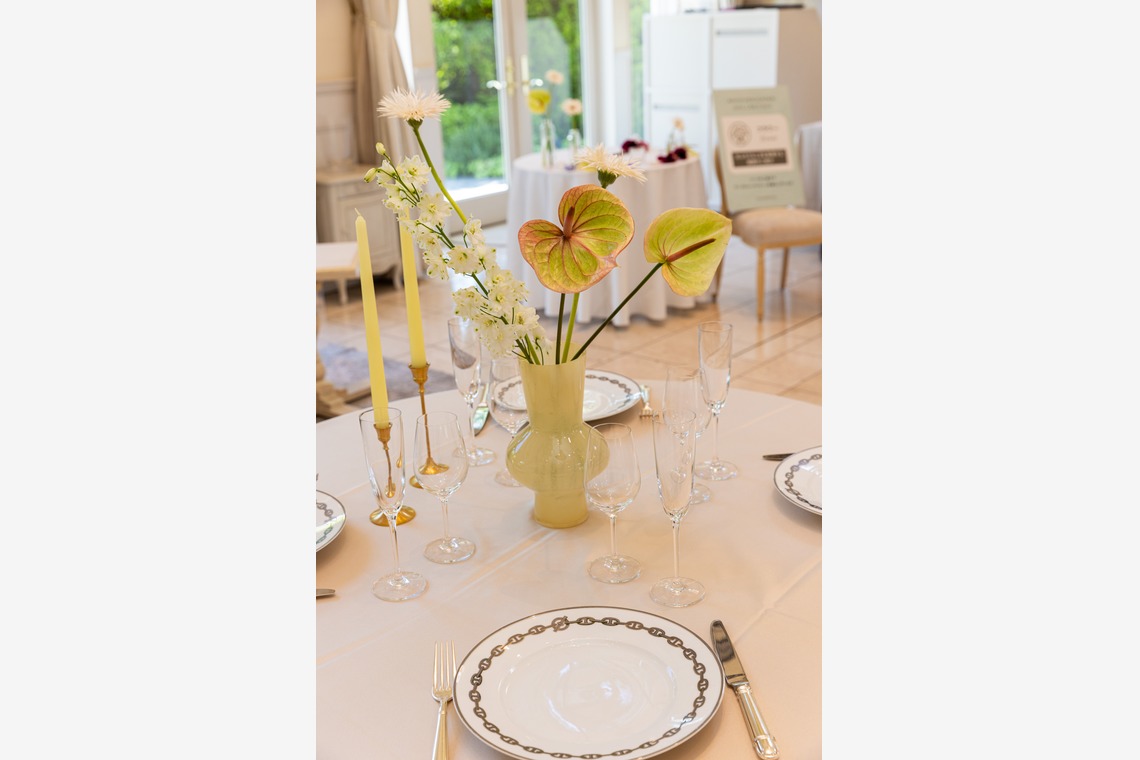 内海　利彦が撮影した「披露宴会場の花装」の写真