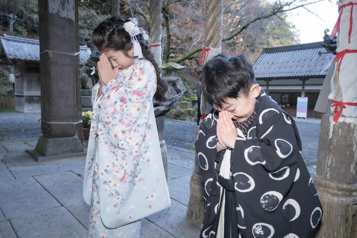 A&Y写真OFFICEが出張撮影した家族写真(キッズ,ベビーフォト)などが写った「７５３お祝い写真」の家族写真