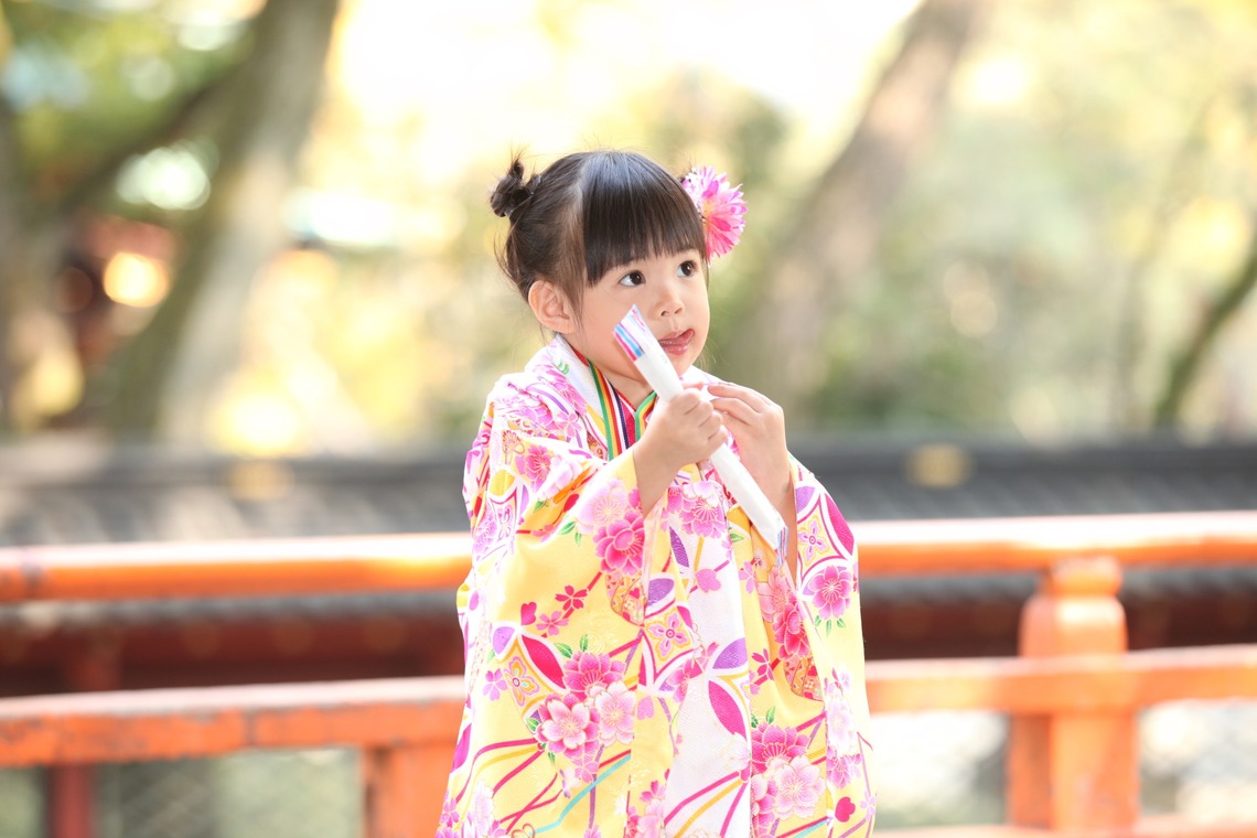 Kan Suzuki  photographyが撮影したエンゲージメントフォトのアルバム「根津神社　七五三」