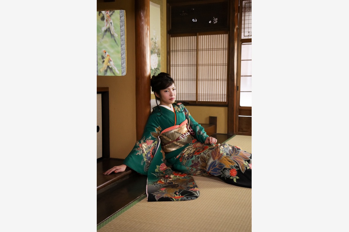 スマイルハンターが出張撮影した家族写真(キッズ,ベビーフォト)などが写った「成人式フォト」の家族写真