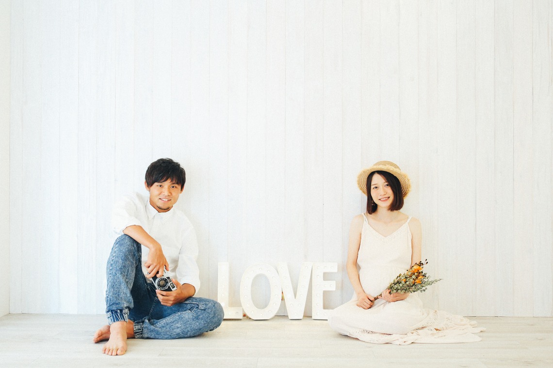 出張撮影HUG TIMEが撮影した写真のアルバム「自宅&スタジオHUGME&湘南海でマタニティフォト♪車で送迎します♪」