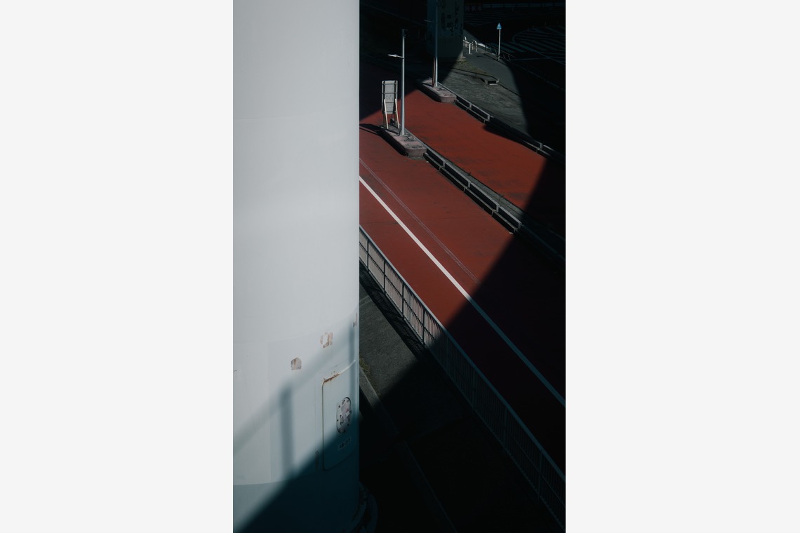 白石智啓が撮影した写真のアルバム「荒川河口周辺の建築と風景」