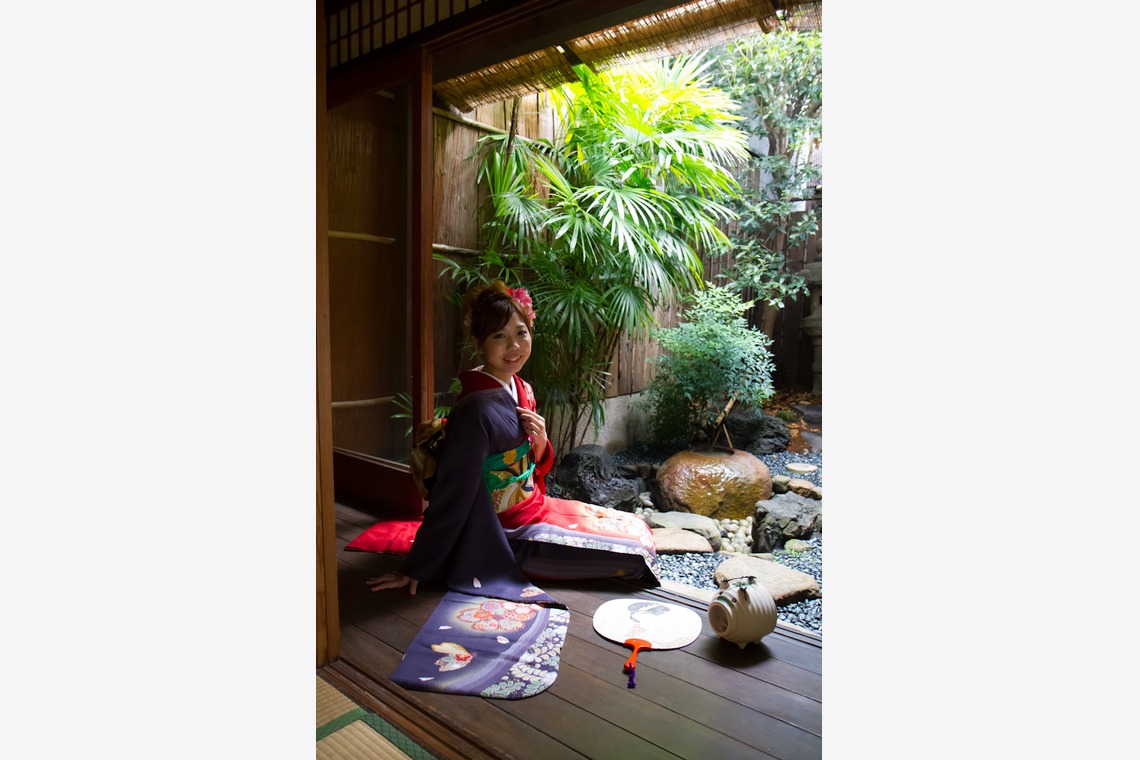 スマイルハンターが出張撮影した家族写真(キッズ,ベビーフォト)などが写った「成人式フォト」の家族写真