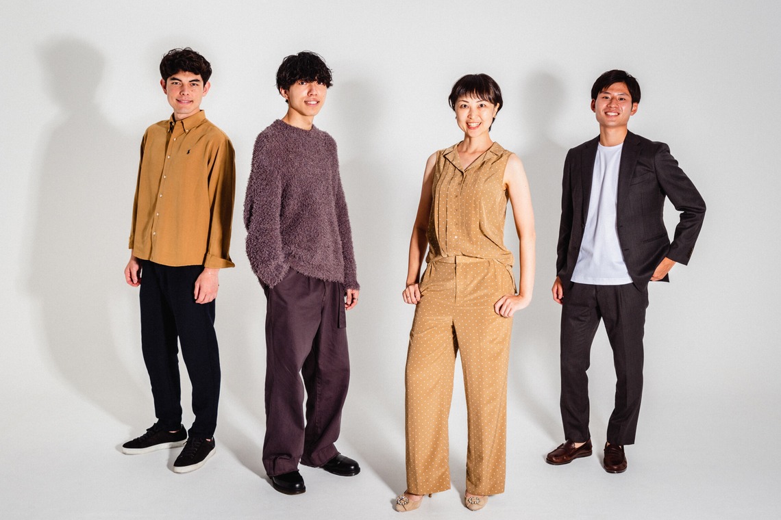 西村ユウトが撮影した写真のアルバム「プロフィール写真_スタジオ撮影_color」