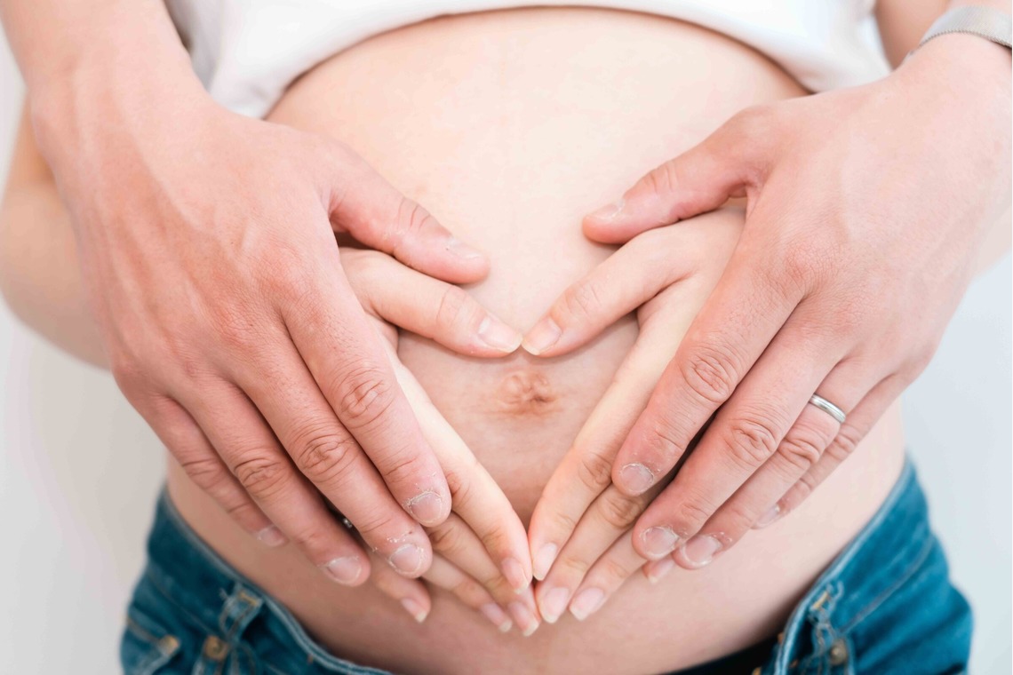 Cinematic Eyes 森川有栄が撮影した「名古屋　マタニティフォト　家族写真」の写真