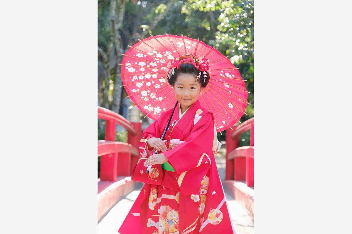 高夏写真店が出張撮影した家族写真(キッズ,ベビーフォト)などが写った「七五三の撮影」の家族写真