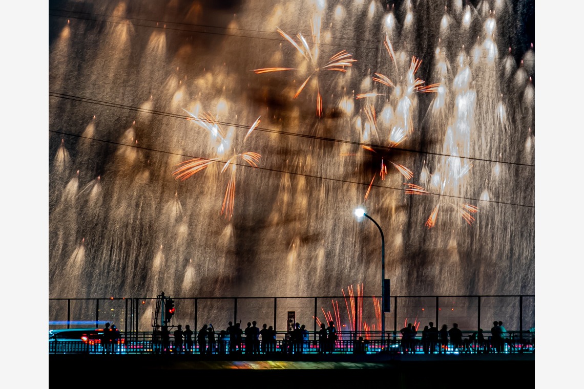 ハイナ　マテウスが撮影した写真のアルバム「花火大会祭り」