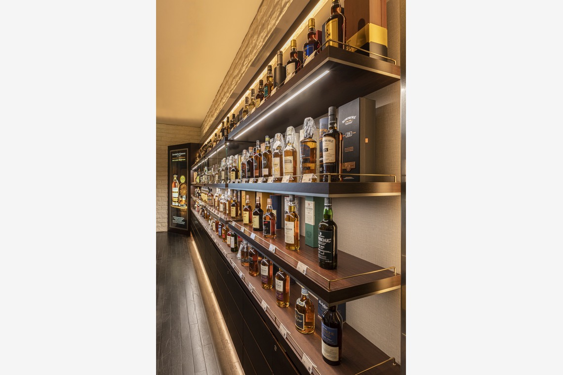 𠮷岡銀河が撮影した写真のアルバム「店舗撮影」