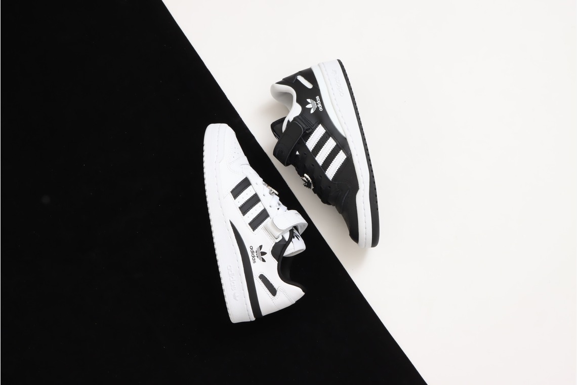 関場優太が撮影した「ECサイト用スニーカー撮影」の写真