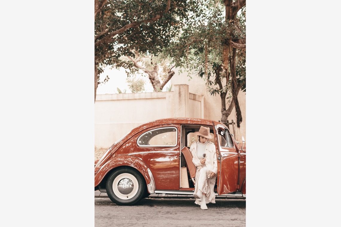 石井俊輔が出張撮影した家族写真(キッズ,ベビーフォト)などが写った「車とモデル at 沖縄」の家族写真