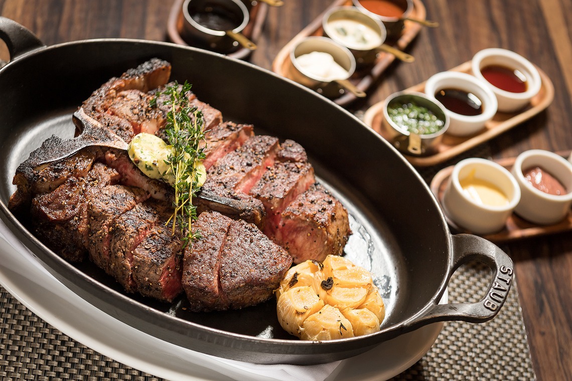 吉田佳央が撮影した写真のアルバム「フード・ドリンク」