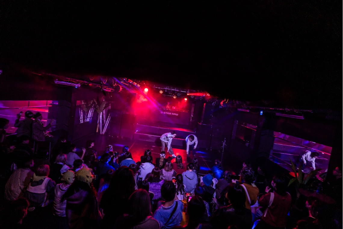 YuKI EXPRESSHOWが撮影した写真のアルバム「dance」