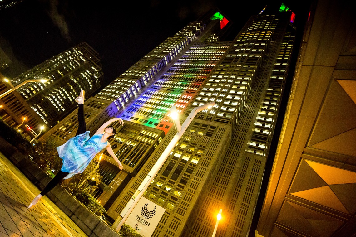 踊るカメラマンAKIRAが撮影した「ダンサーと夜景・イルミネーション」の写真