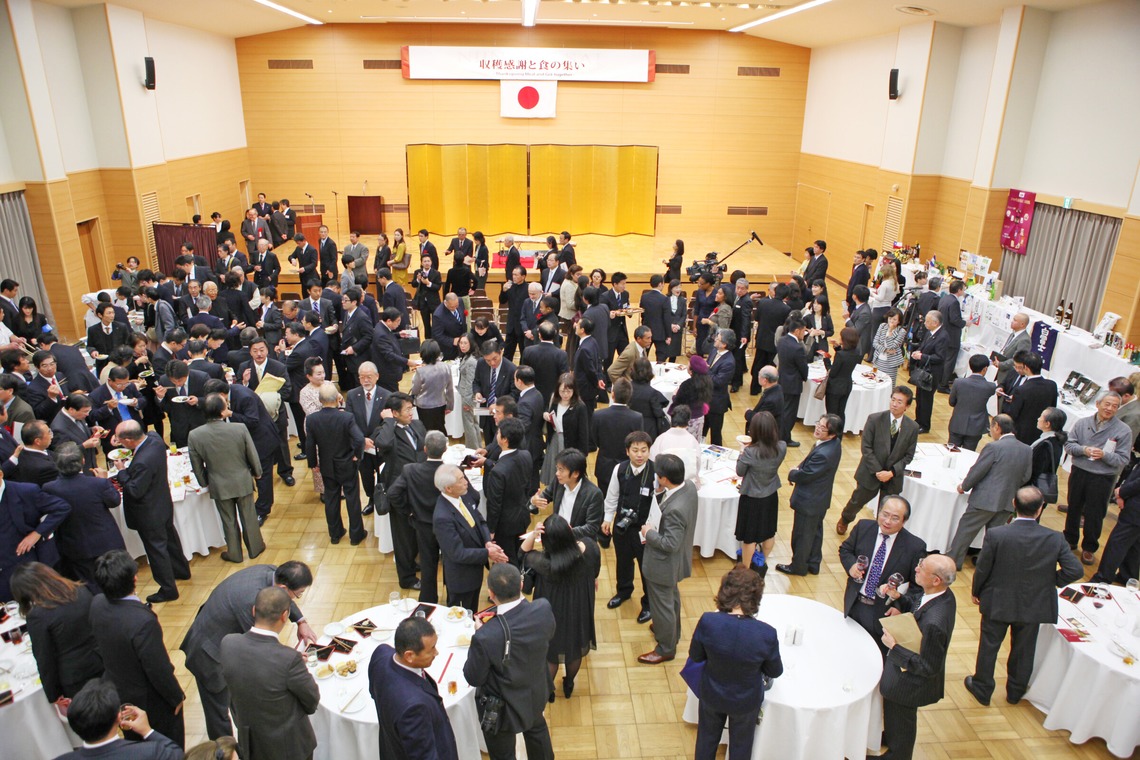 村田わかな広告写真が撮影した「収穫感謝と食の集い」の写真