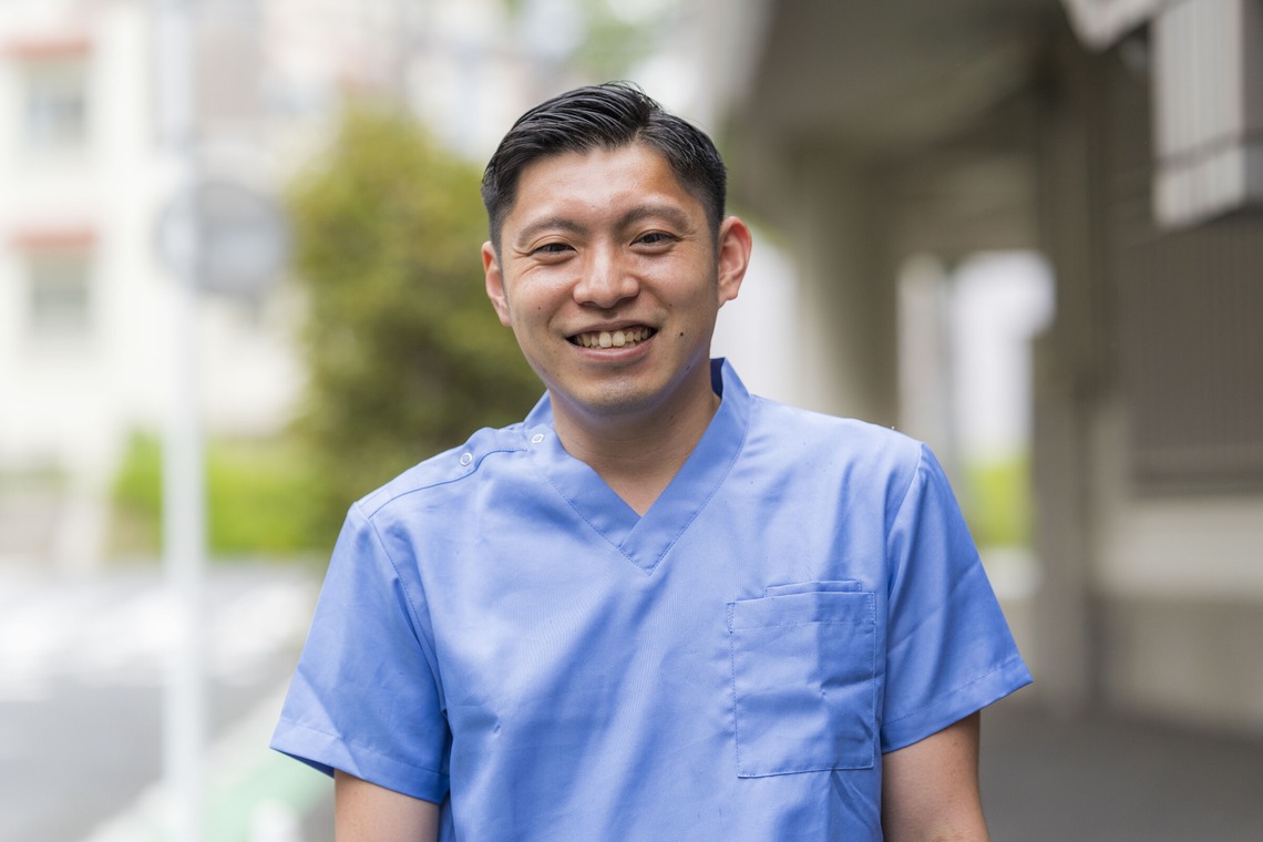 N2Photoが撮影した「マッサージ施術（男性）」の写真