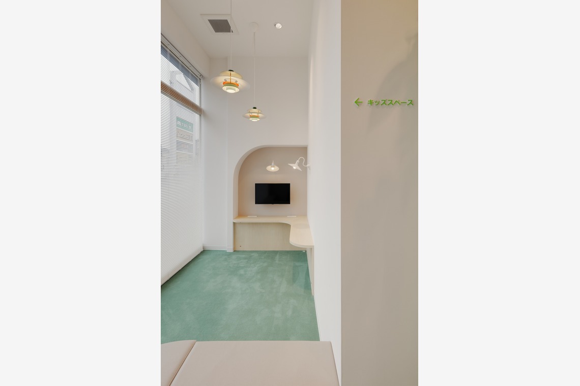 井上隆司が撮影した写真のアルバム「建築写真 大阪」