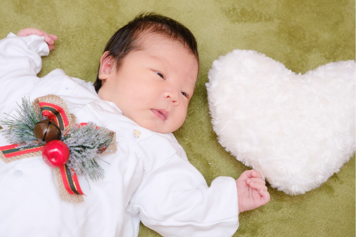 高夏写真店が撮影した「ニューボーンフォトの撮影」の写真