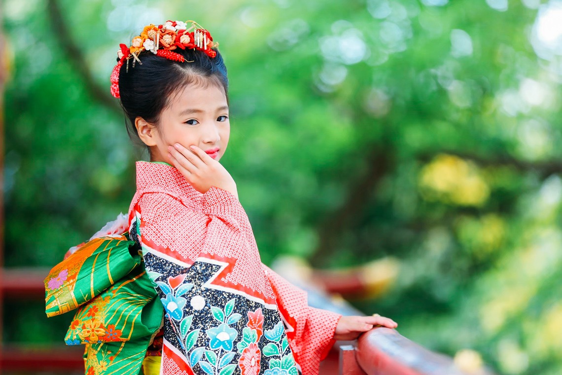 出張撮影HUG TIMEが撮影した「七五三お詣り撮影〜多摩浅間神社〜」の写真