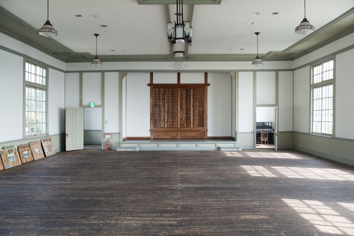 小浜守也が撮影した「内観撮影」の写真