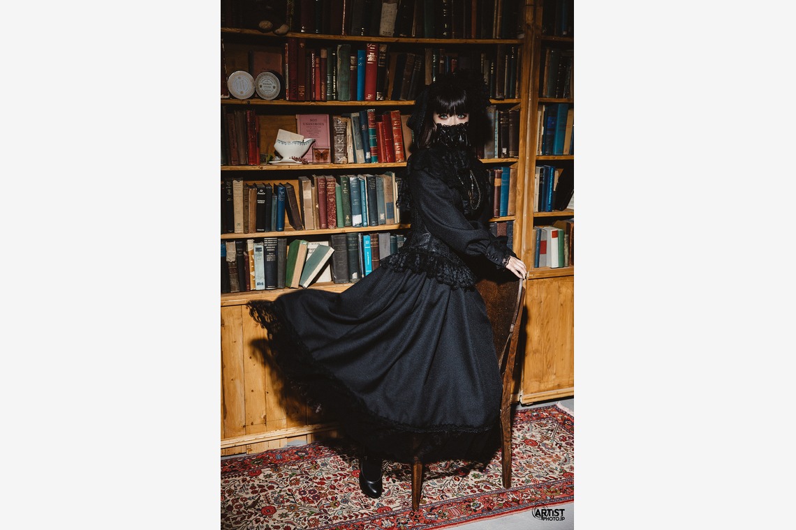 KIRAが撮影した写真のアルバム「ファッションブランド作品撮り」