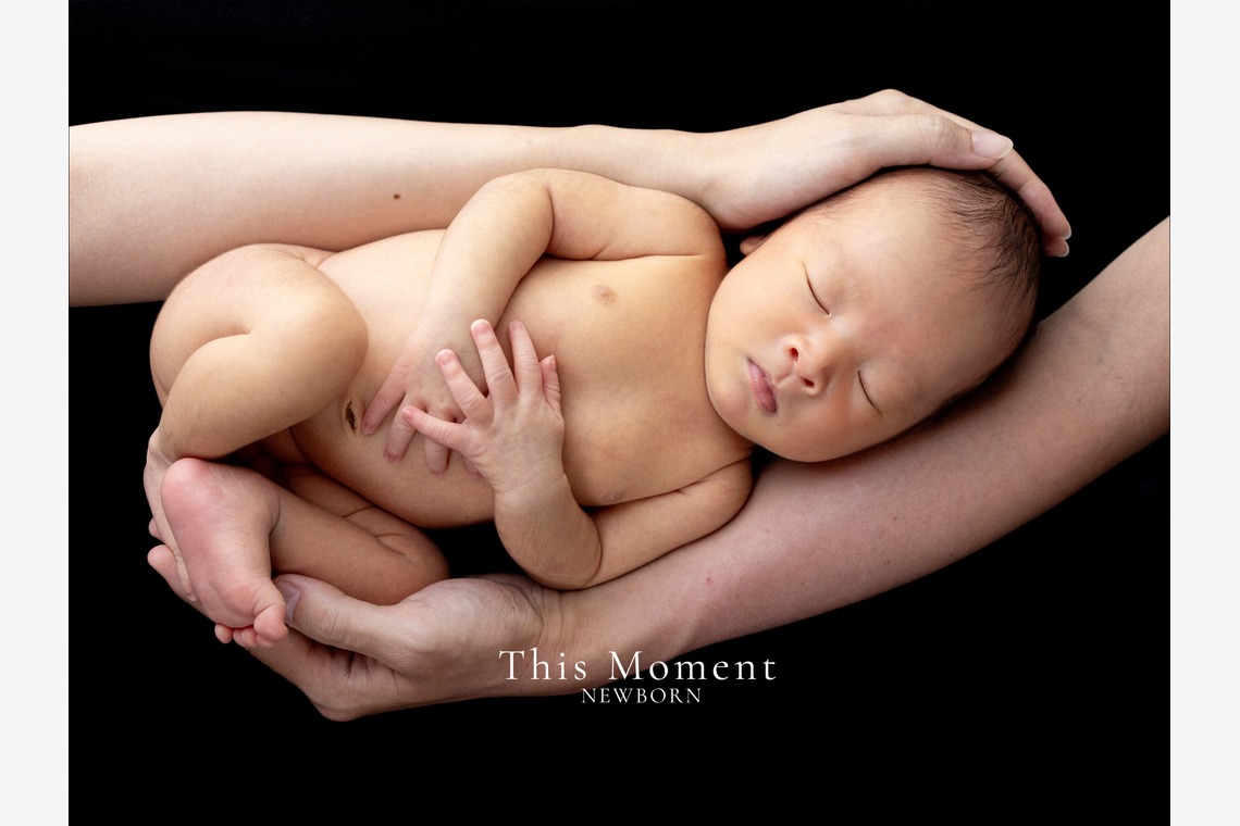 This Momentが撮影した「アートニューボーンフォト」の写真