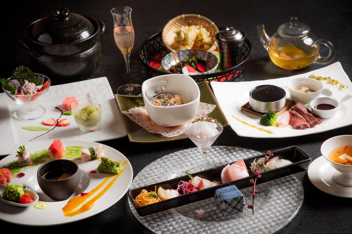 富田桃子写真事務所が撮影した写真のアルバム「広告撮影」