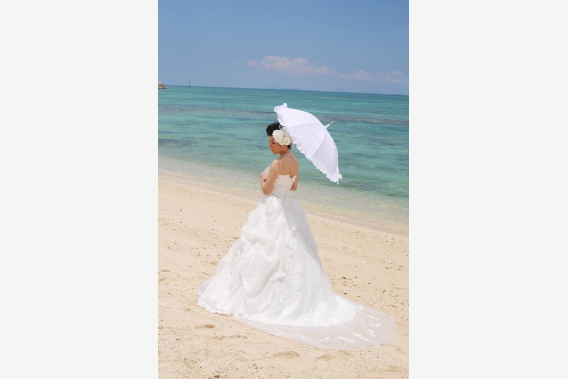 Album of the Wedding, Bridal taken by Avenir - Beach Photo wedding