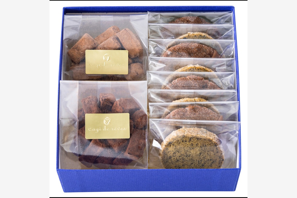 岩城慶子が撮影した写真のアルバム「dagi de reves様」