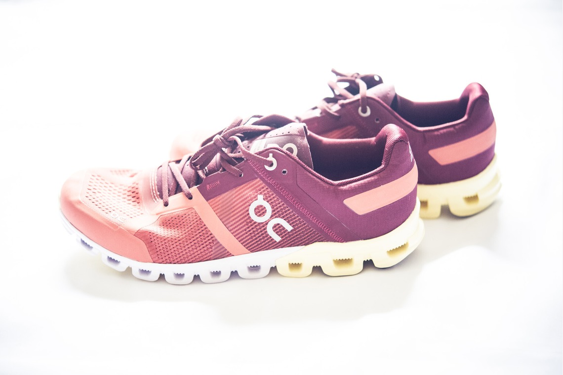 千葉格が撮影した写真のアルバム「シューズ」