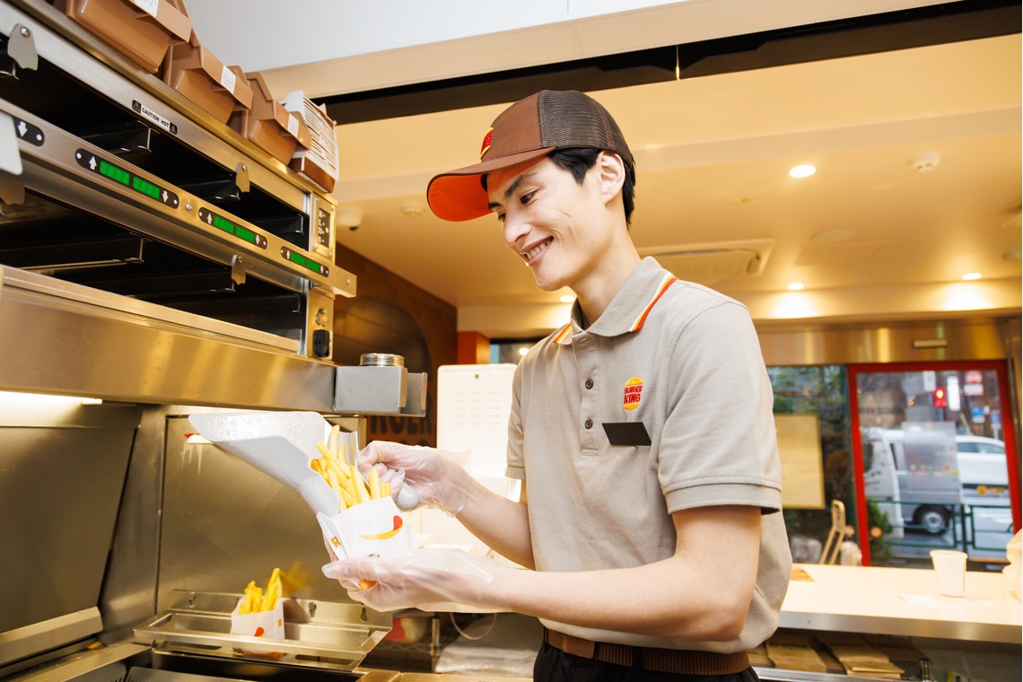 Yusuke Usuiが撮影した「マイナビバイト様 バーガーキング 求人広告撮影」の写真