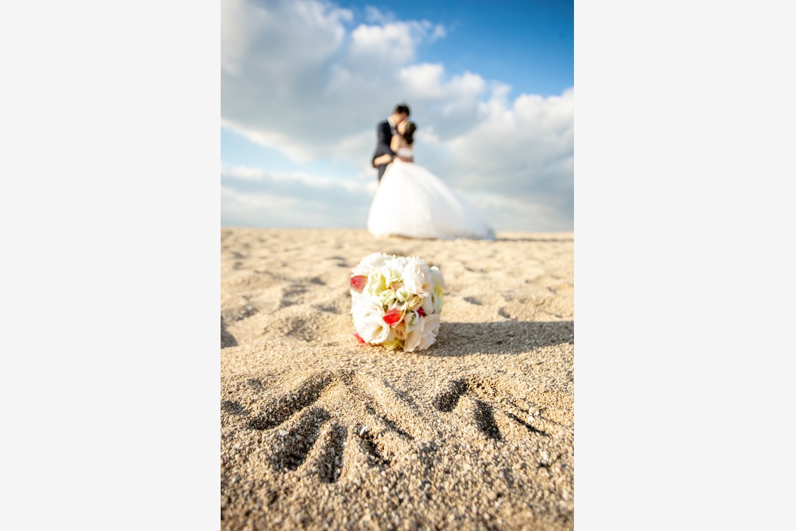 ゾクが撮影した写真のアルバム「ウェディング前撮りイメージカット」