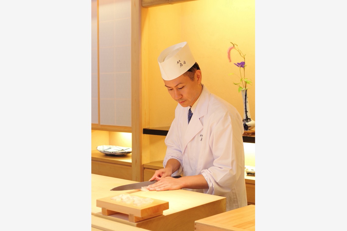 森安　照が撮影した「お寿司（握り・仕込み・人物・店内）」の写真