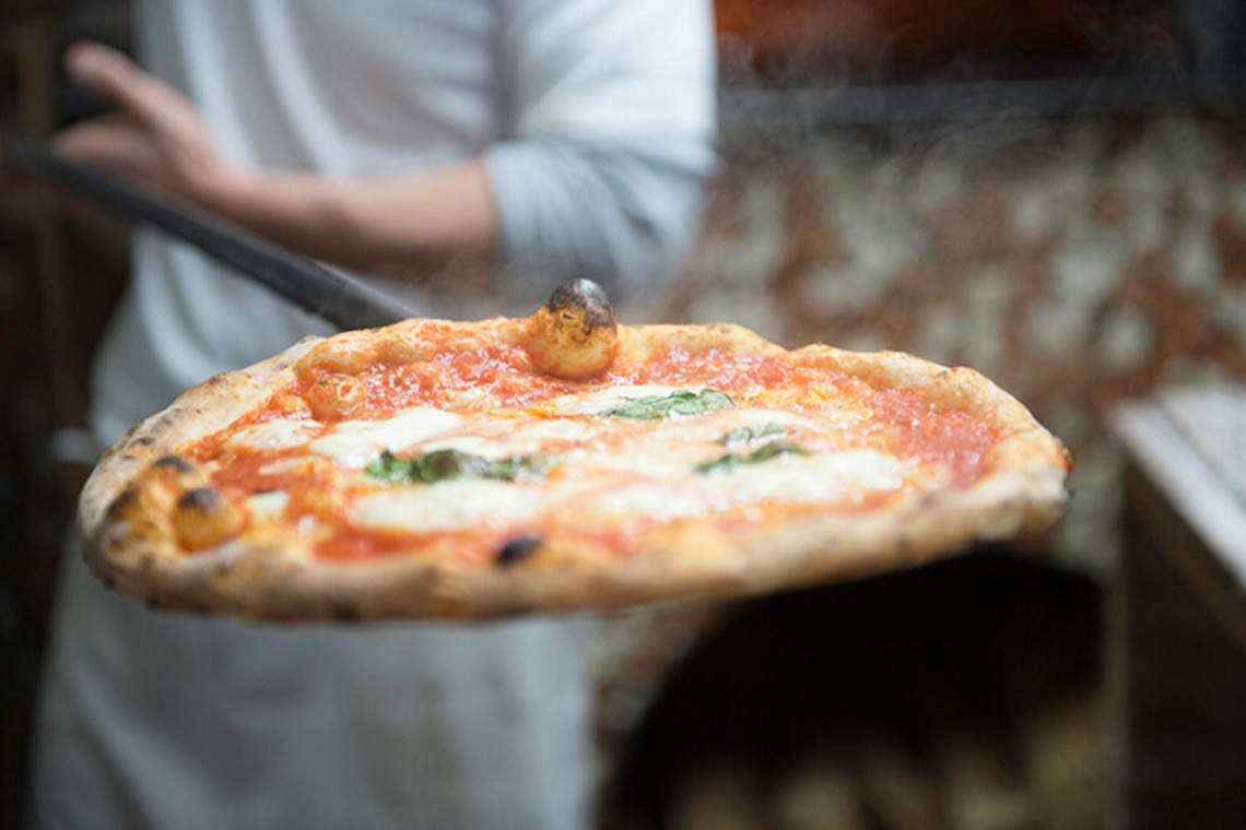 吉田佳央が撮影した写真のアルバム「フード」