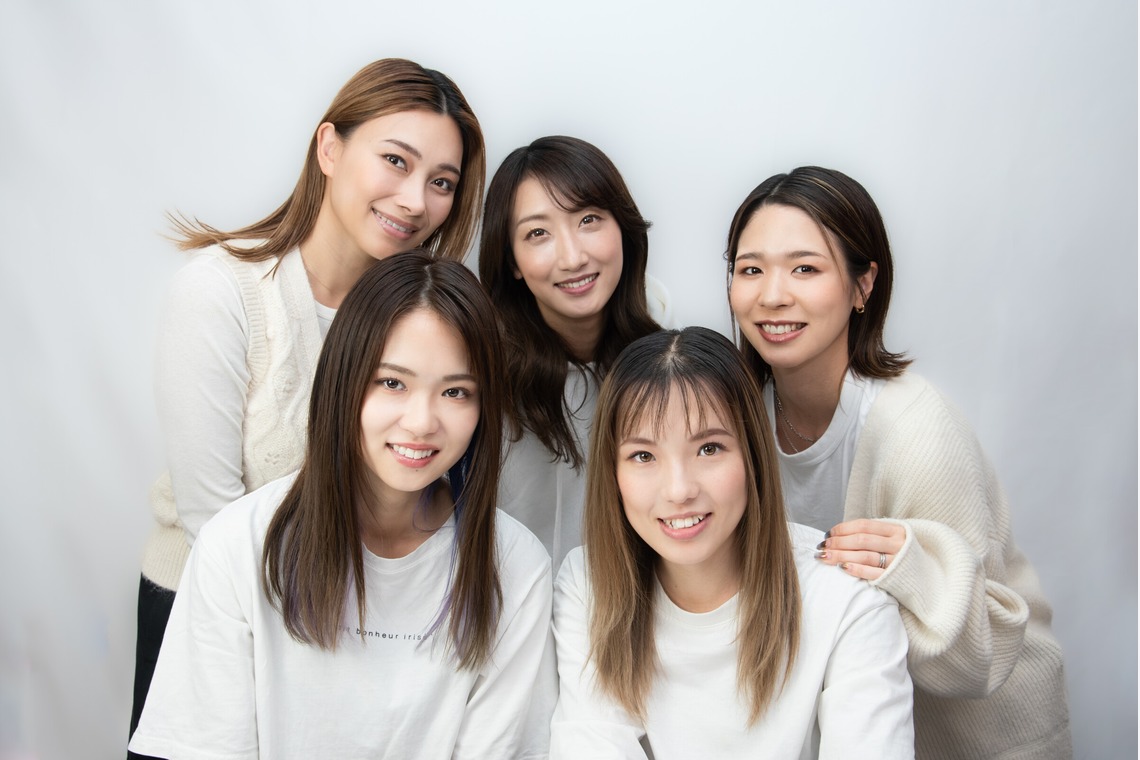 lin photodesignが撮影した「ネイルサロンのスタッフプロフィール撮影」の写真