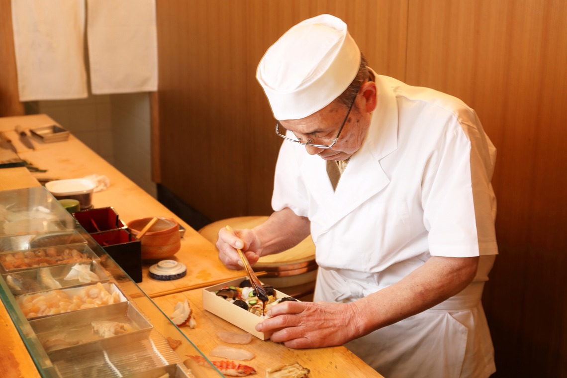 森安　照が撮影した「お寿司（握り・仕込み・人物・店内）」の写真