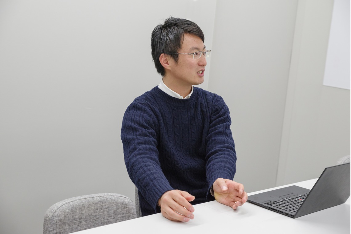 Katsuhiko Suzukiが撮影した写真のアルバム「インタビュー同行撮影」