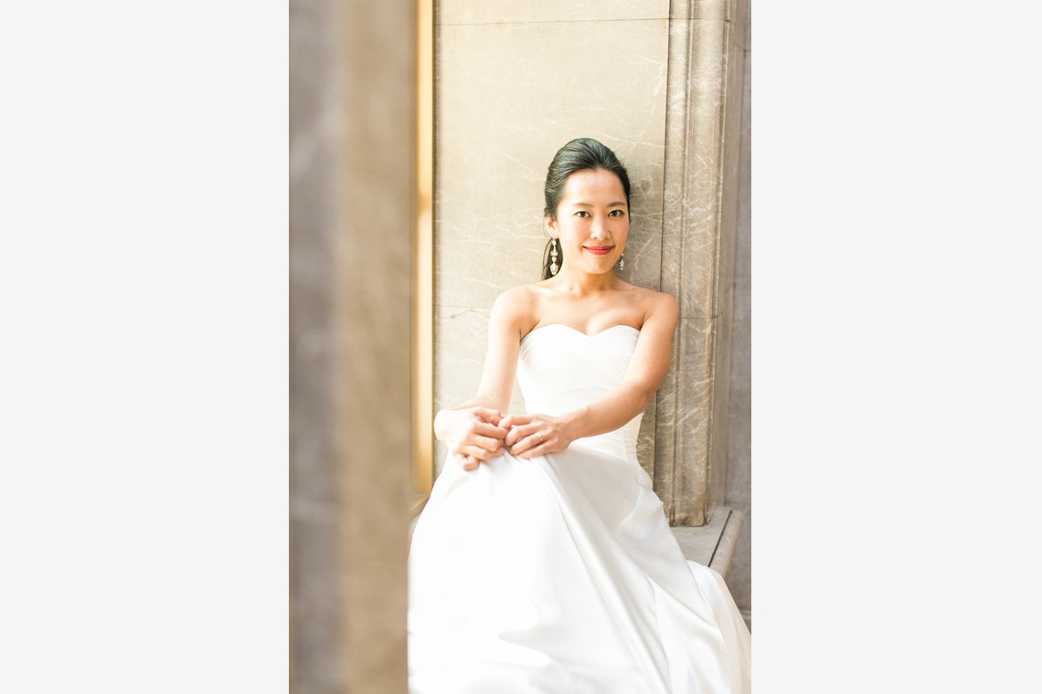 Photo of Japan Musium Engagement shoot taken by Yuki Shimada Photography