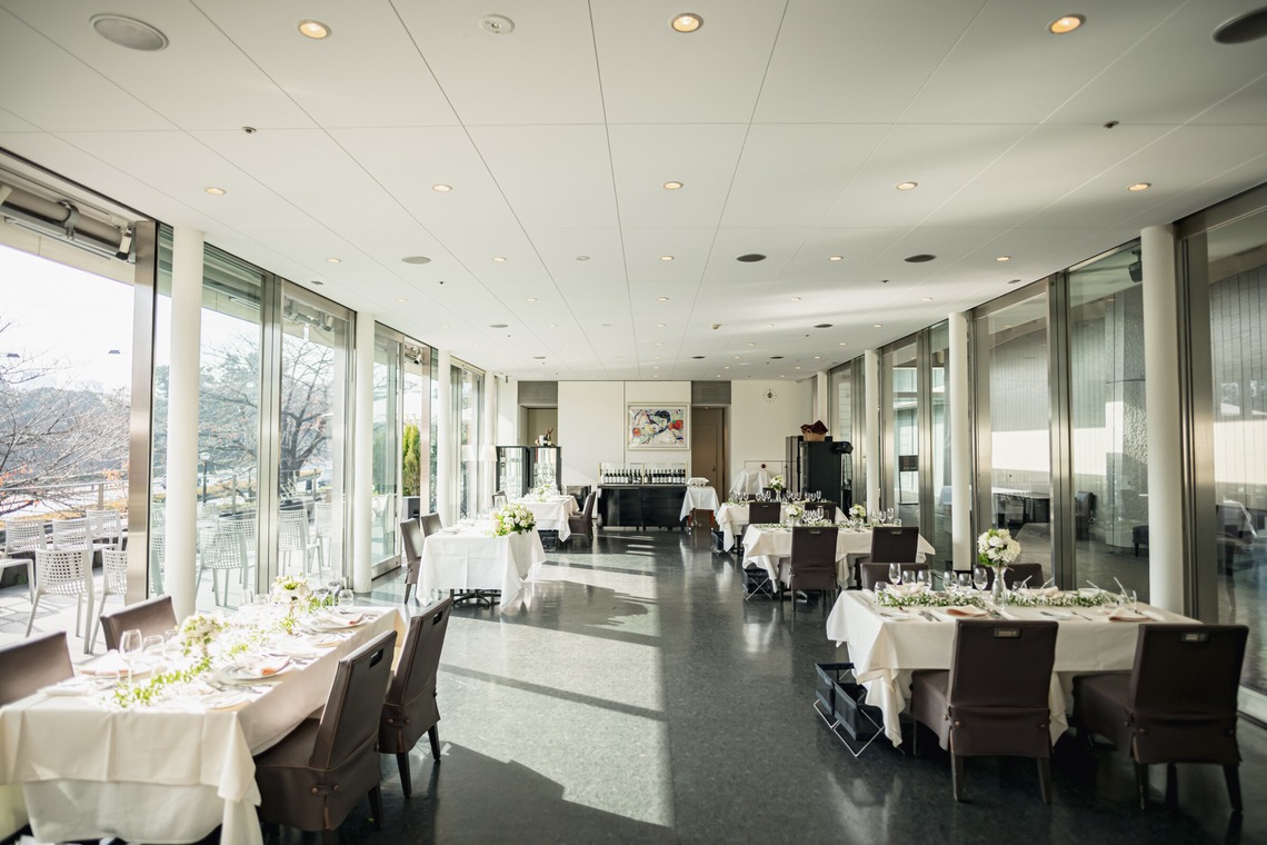 長濱崇が撮影した写真のアルバム「ラー・エ・ミクニ　レストランウェディング」